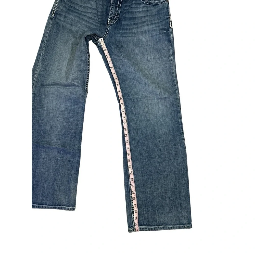 BKE Tyler Straight Leg Jeans Men's 33x31 Medium Wash Contrast Stitch Embroidered
